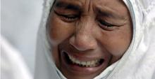 Kejadian Nyata! Tendang Ibu saat Salat, Perempuan Ini Melolong seperti Anjing