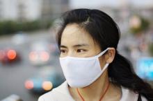 9 Kesalahan Pakai Masker yang Bikin Tak Efektif Cegah Corona