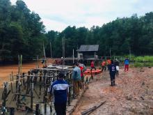 Tim SAR Cari Hingga ke Rawa-rawa, Balita Latifa Tak Kunjung Bersua