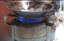 Warga Karimun Pakai Solar untuk Bahan Bakar Memasak