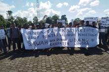 Aktivis Minta Juragan Sabut Kelapa Keluar dari Lingga