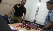 Ini Atribut yang Diamankan di Mobil Teddy, Tongkat Komando hingga Pangkat Kombes