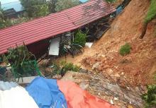 Perumahan Bukit Palem Permai Longsor, Sejumlah Rumah Rusak