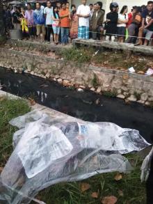 Mayat Perempuan Ditemukan di Pinggir Parit Muka Kuning