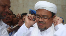 Teka-Teki Rizieq Shihab Dicekal Imigrasi Arab Saudi