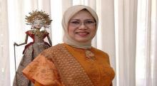 Istri Jusuf Kalla Berkunjung, dan Tanam Bakau di Batam