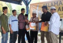 Sembelih 8 Ekor Sapi, PLN Batam Distribusikan 1.100 Kantong Hewan Kurban