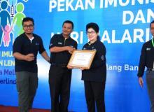 Tanjungpinang Raih Penghargaan Kinerja Imunisasi Terbaik dari Menkes RI