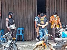 Penyidik KPK Geledah Gudang Rokok di Tanjunguban Bintan