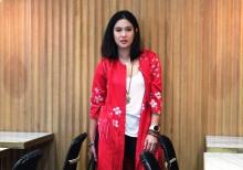 Contek Busana Para Artis Sambut Kemeriahan HUT RI