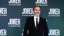 Joaquin Phoenix Jadi Aktor Terbaik Golden Globe 2020