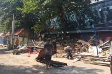 Tim Terpadu Bongkar 60 Kios di Terminal Jodoh 