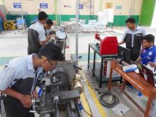 Lulusan Vokasi Siap-Siap! Ini Industri yang Bakal Butuh Anda