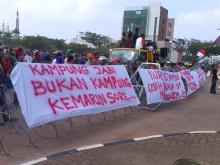 Ratusan Massa Kampung Jabi Cari Deputi IV BP Batam Nur Syafriadi