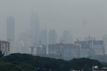 Malaysia dan Singapura Waspadai Kabut Asap dari Indonesia