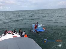 Video Detik-detik Penyelamatan Penumpang Kapal Tenggelam di Lingga