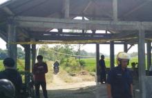 Perempuan Berjaket Merah Tewas Mengenaskan di Sawah Cepoko