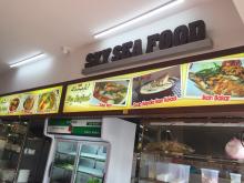 Memanjakan Lidah di Sky Seafood Vanilla Hotel