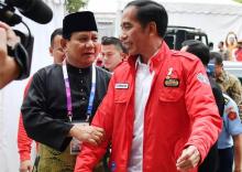 Foto: Saat Prabowo Rangkul Jokowi, Mega dan Puan Tersenyum