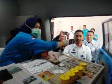 Penghuni dan ASN Rudenim Tanjungpinang Jalani Tes Urine