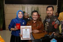 Nurdin Basirun Terima Penghargaan Satya Lencana Pembangunan dari Presiden RI