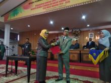 Rosmeri Pindah Partai, Sulistiana Gantikan Jabatan di DPRD Karimun