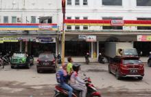 Pengusaha Pribumi Mulai Resah Menjamurnya Indomaret dan Alfamart
