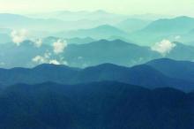 Pengusaha Tiongkok: Pegunungan Bukit Barisan di Sumatera Adalah Jajaran Gunung Emas 