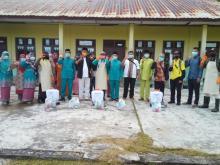 Disdik Lingga Semprotkan Disinfektan Ratusan Sekolah Selama Pandemi Covid-19