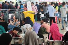 H-1 Pelabuhan Domestik Sekupang Padat