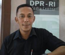 Mantan Ketua LSM BP Migas Natuna Diperiksa Penyidik Hingga Tengah Malam