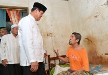 Wagub Isdianto Besuk Dua Tokoh Spesial Ini di Batam