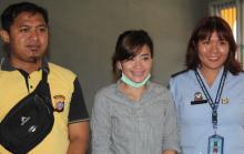 Nyambi Jadi Bandar Sabu, PNS Cantik Ini Diringkus Polisi