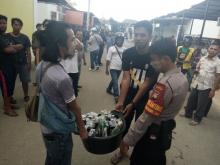 Polisi Sita Ratusan Bom Molotov dari Lokasi Bentrok