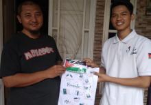 Cegah Penularan Covid-19, KNRP Kepri Bagikan Masker ke Warga