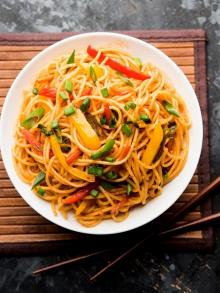 Resep Tumis Mie Wortel Pedas Gurih Enak Banget