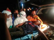 Ngilu! Bola Mata Nelayan Natuna Tertancap Kail Pancing