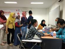 Alfamart Gelar Donor Darah & Pos Yandu di Batam