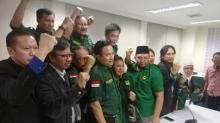 PBB Jadi Peserta Pemilu 2019, Yusril Langsung Dipeluk Emak-emak