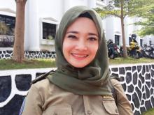 Gemulai Tarian Icha Hapus Kesan Garang Satpol PP Kepri