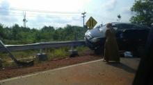 Pecah Ban Berujung Tragis, Sopir Avanza Kritis Terlempar ke Luar