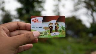 Pemkab Karimun Kembali Bagikan 1.000 Kartu Tani, Ini Gunanya