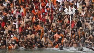 Rekor Kelam, Gelombang Covid-19 di India Bak Tsunami
