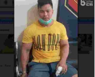 Pembunuhan, Pria Gagah Berotot Berlumur Darah Keluar dari Tempat Gym