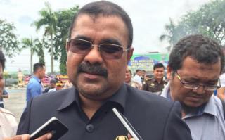 Bupati Karimun Aunur Rafiq Positif Covid-19