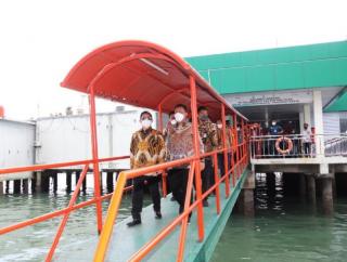 Mendagri Tito Karnavian Pantau Pemulangan PMI Lewat Batam