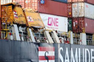 Two Cargo Ships Crash at Lagoi Bintan Waters