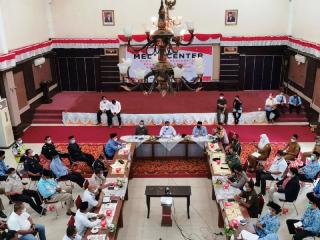 Enam Langkah Strategis Aunur Rafiq Sikapi Lonjakan Kasus Covid di Karimun