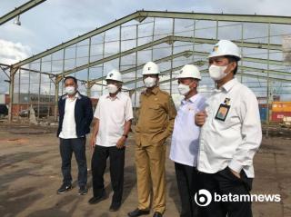 After Eid Holiday, Mayor Rudi Immediately Reviews the Renovation of Batu Ampar Port