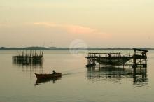 Nelayan Tanjungpinang Mulai Kesulitan Dapatkan Bahan Bakar Minyak